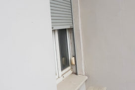 Демонтировать потребовалось не только окна, но и рольставни, а также внешние блоки кондиционеров